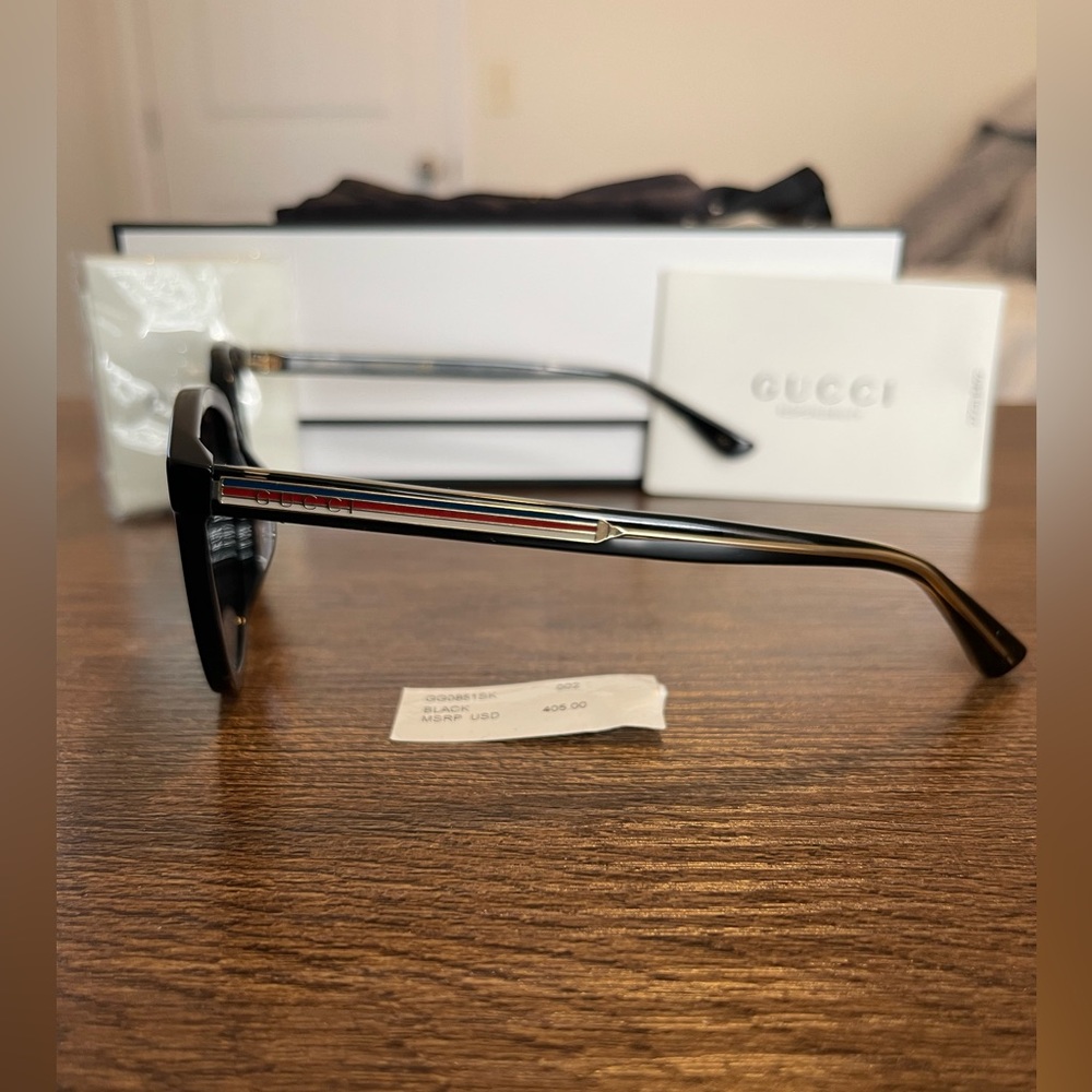 Gucci Sunglasses - Picture 4 of 7